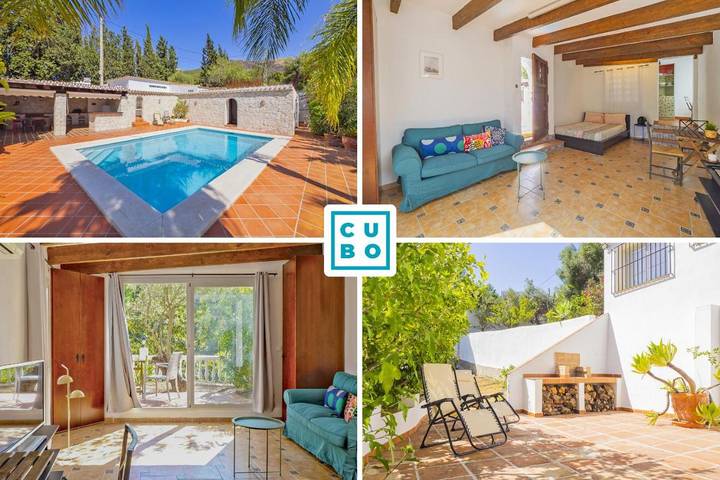 Casa de huéspuedes para 2 personas, con terraza además de jardín y piscina en Alhaurín el Grande