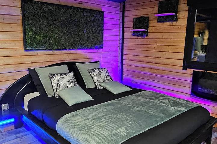 Gîte pour 2 personnes, avec terrasse et jardin à Le Luc - 3