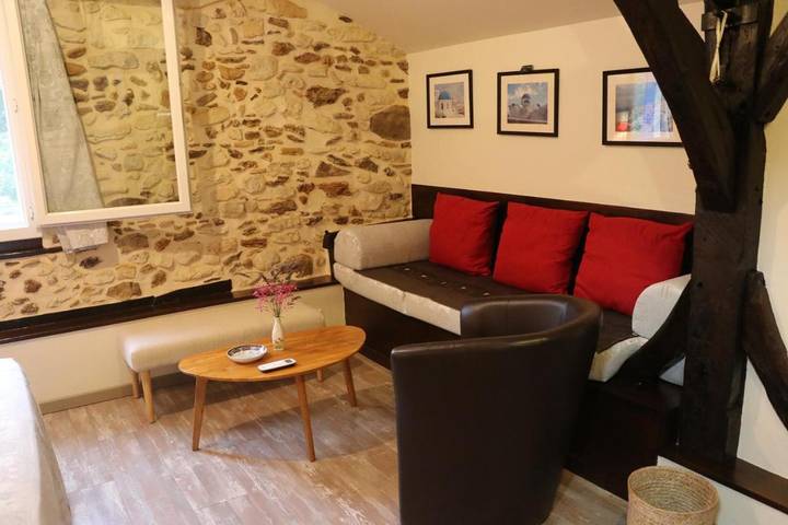 Location de vacances pour 2 personnes, avec Terrasse et Jardin ainsi que Piscine et Vue à Pouillon - 2