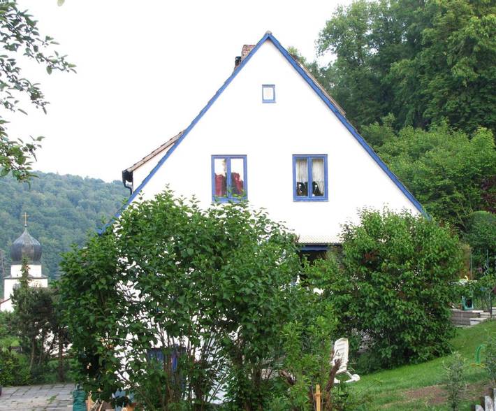 Ferienwohnung für 5 Personen, mit Balkon und Garten sowie Pool und Ausblick in Treuchtlingen