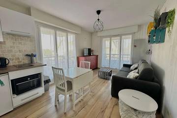 Gîte pour 2 personnes, avec balcon dans Office De Tourisme De Courseulles Sur Mer