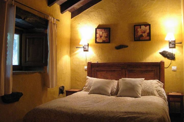 Charmantes Ferienhaus in den Tälern Pasiegos. Atemberaubende Aussicht auf die Berge. in La Pedrosa, San Roque de Riomiera