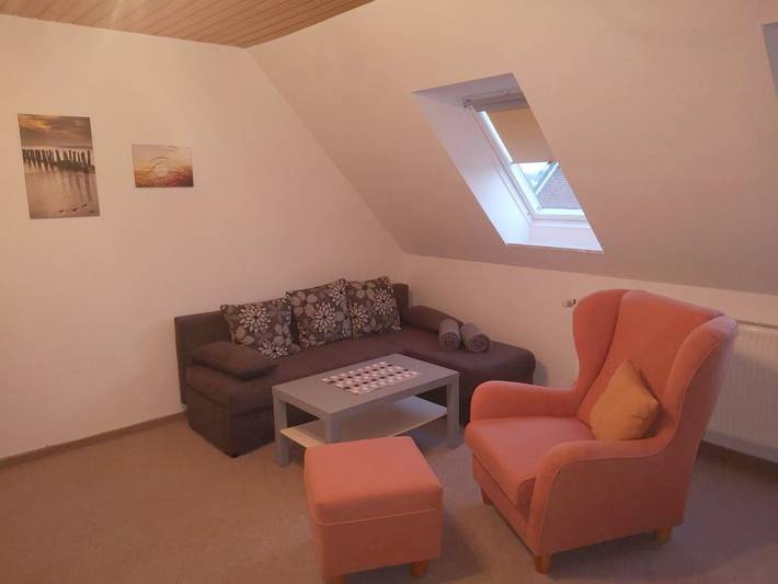 Ferienwohnung für 3 Personen, mit Terrasse und Garten sowie Ausblick