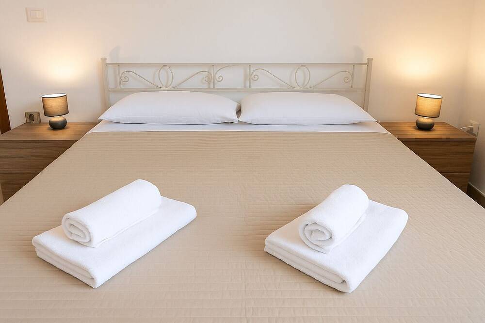 Apartamento entero, Entire 2-bedroom apartment 5 minutes from the sea in Vibo Marina, Vibo Valentia