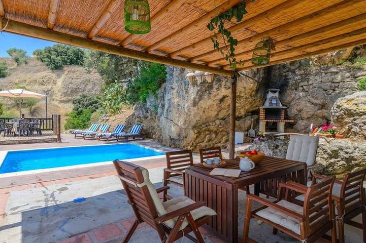 Casa rural para 8 personas, con jacuzzi y balcón - 1
