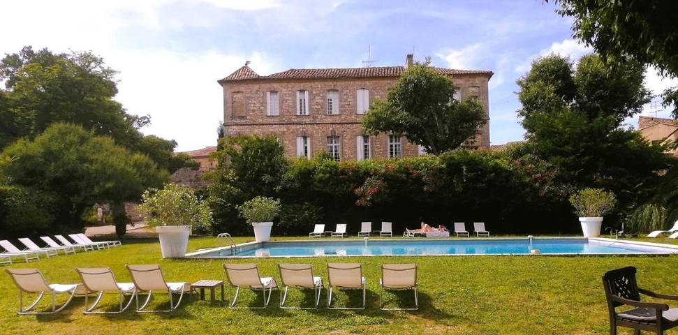 Hôtel pour 3 personnes, avec jacuzzi ainsi que piscine et jardin à Arpaillargues-et-Aureillac - 3