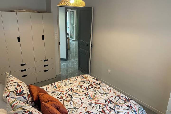 Newly renovated house private parking beach convenience bus station and port and airport in Marseille, Mittelmeerküste (Frankreich)