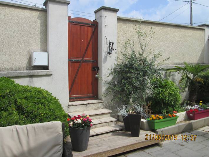 Chambre d’hôte pour 2 personnes, avec piscine et jardin, animaux acceptés dans Rhône - 4