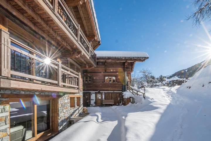 Gîte pour 12 personnes, avec jardin ainsi que sauna et vue, animaux acceptés dans Courchevel 1300 (Le Praz) - 4