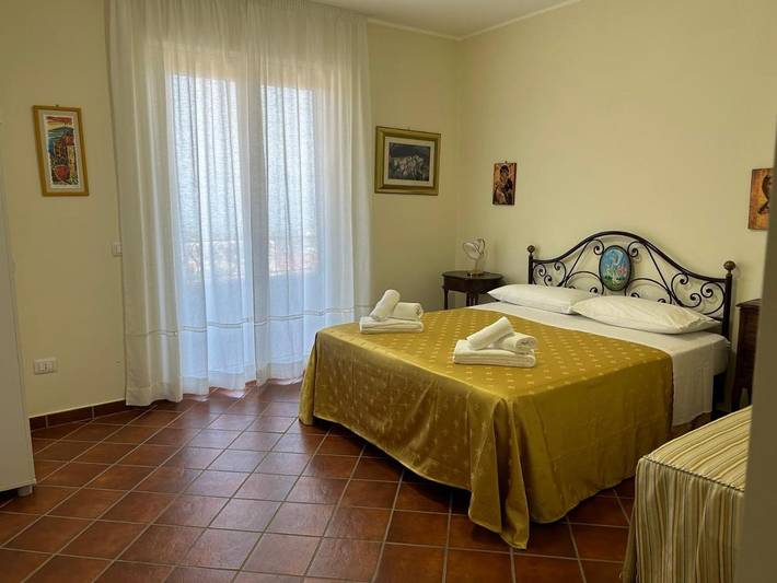 Maison d’hôte pour 3 personnes, avec jardin et terrasse à Praia a Mare - 3