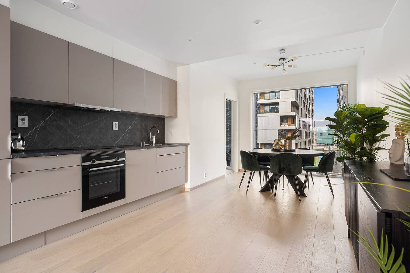 Apartamento entero, Lujoso apartamento con código de barras, ubicación privilegiada in Gamle Oslo, Oslo