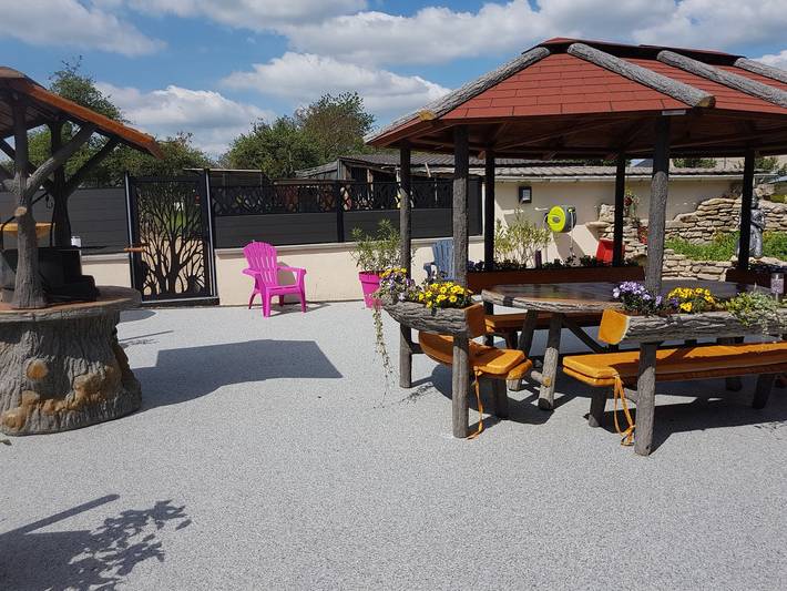 Cottage pour 20 personnes, avec terrasse et piscine, animaux acceptés à Ottonville