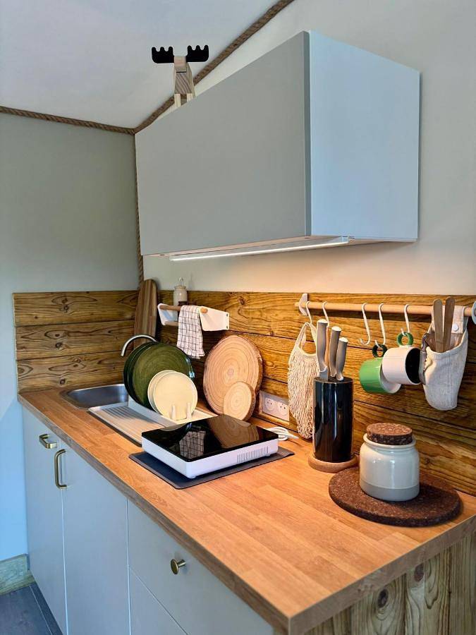 Camping pour 4 personnes, avec jardin ainsi que vue sur le lac et vue, animaux acceptés dans Orne - 2