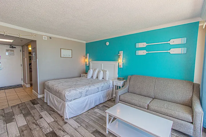 Vacation apartment for 4 people, with yard and pool as well as hot tub and balcony - 1