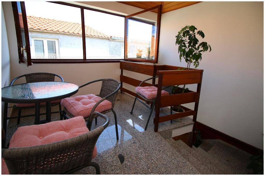 Ganze Wohnung, Zwei-Zimmern Apartment im Zentrum in Primosten, Šibenik-Knin