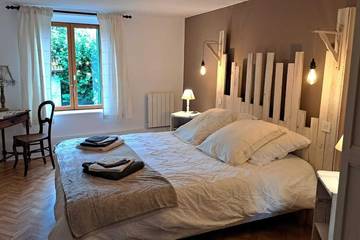 Gîte pour 4 personnes, avec jardin dans Bains-les-Bains