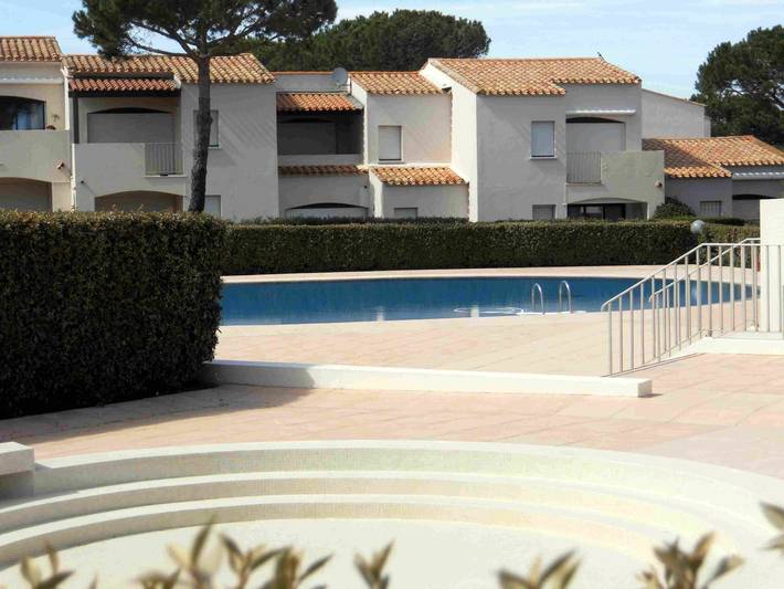 Gîte pour 4 personnes, avec Terrasse ainsi que Jardin et Piscine à Agde - 2