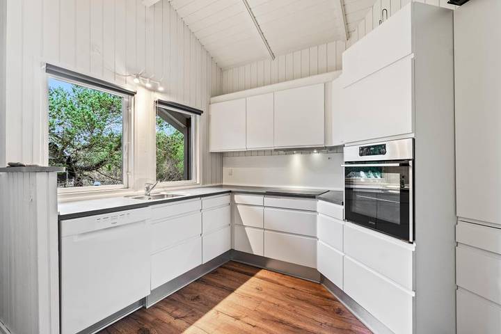Villa für 10 Personen, mit Whirlpool und Sauna sowie Balkon/Terrasse und Pool, mit Haustier an der Westküste Dänemarks - 4