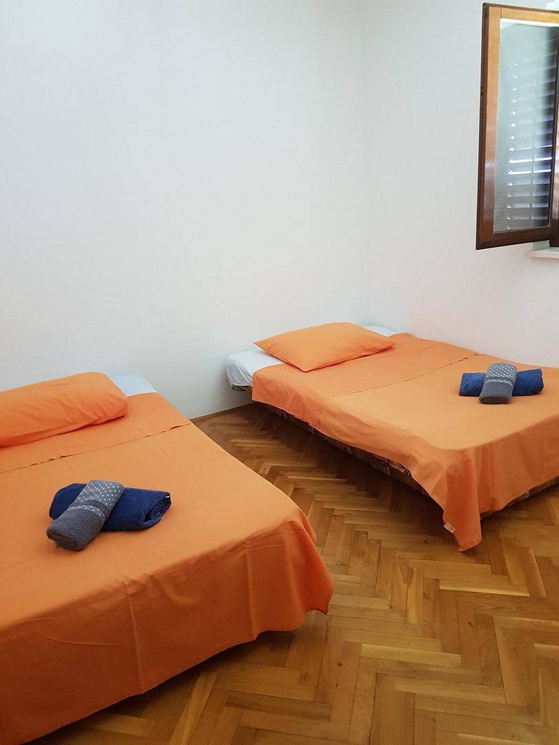 Ganze Wohnung, Two Bedroom Apartment 2 in Kastel Stafilic, Kaštela