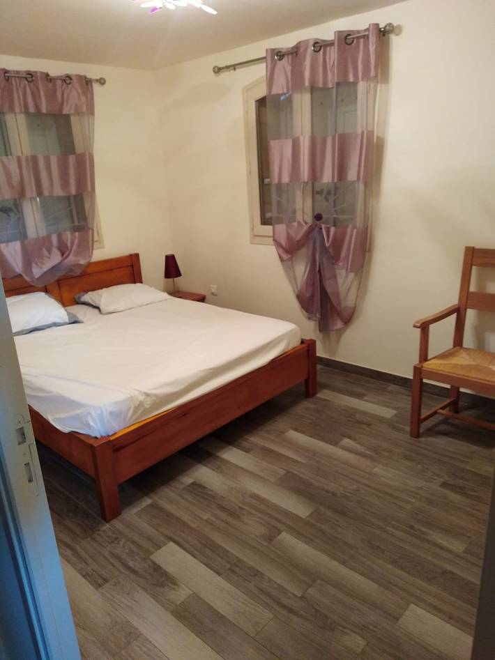 Location de vacances pour 6 personnes, avec piscine et jardin à Nant - 3