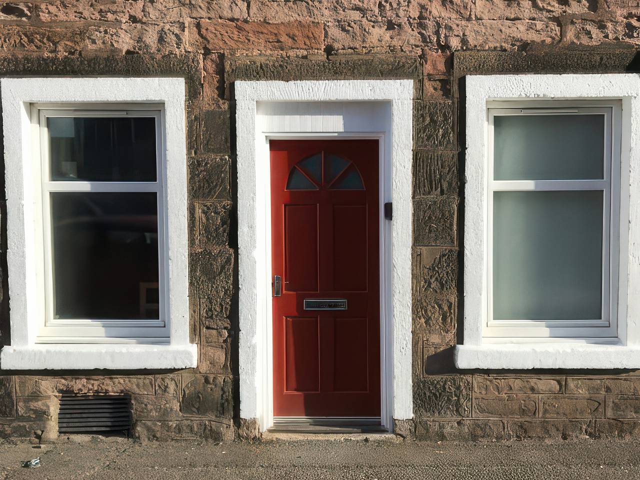Entire apartment, 2 Lower Kessock Street in Inverness, Highlands