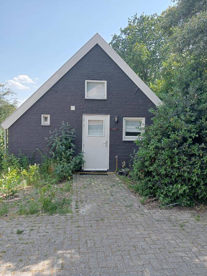 Tiny House Aqualinde in Breda, Noord-Brabant