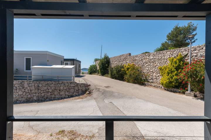 Ferienhaus für 6 Personen, mit Terrasse und Pool sowie Ausblick in Drage (Pakoštane) - 4