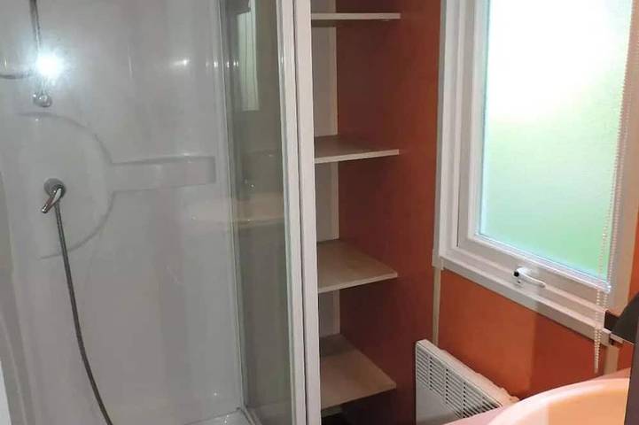 Mobil home pour 4 personnes, avec terrasse et piscine à Illiers-Combray - 4