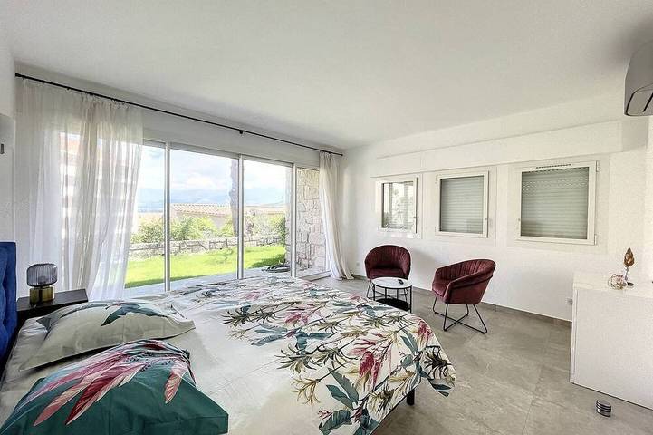 Gîte pour 4 personnes dans Office De Tourisme De Calvi - 3