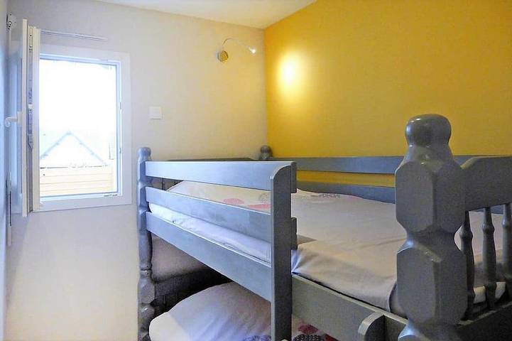 Location de vacances pour 3 personnes, avec terrasse et jardin, animaux acceptés à Vains - 3