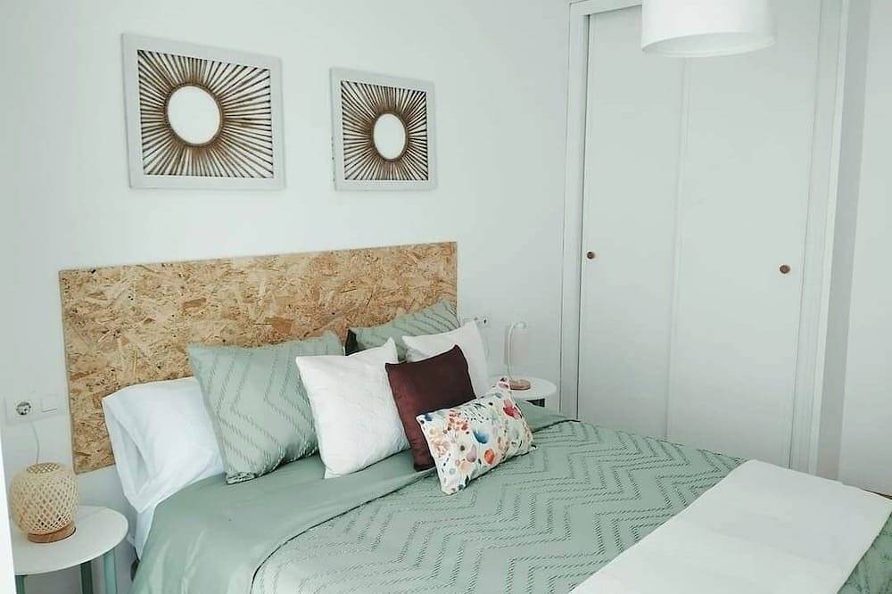 Entire apartment, La Berrea Cabañaquinta in Cabanaquinta, Aller