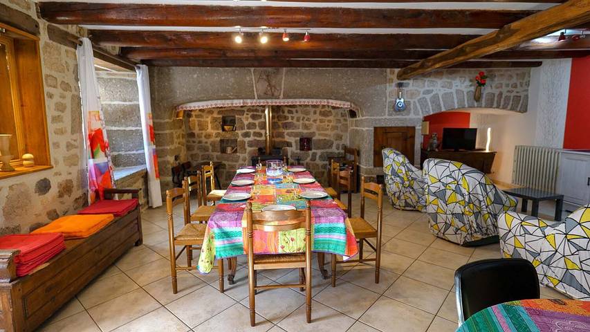 Gîtes de France 6 personnes au Teil in Albaret-le-Comtal, Région de Mende