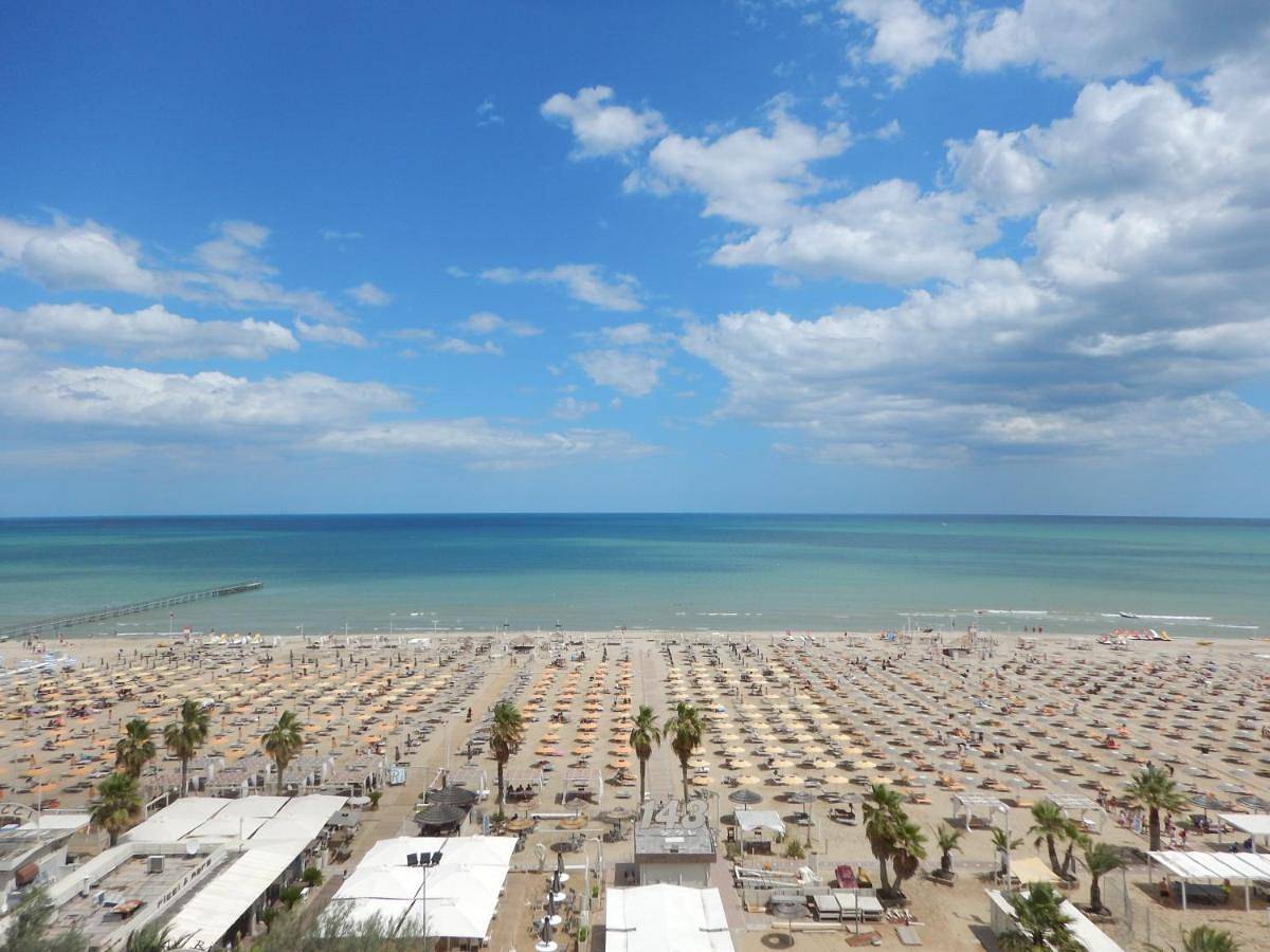 Superior Suite with Sea View in Miramare, Rimini Provinz