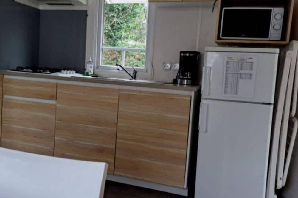 Mobil-home cosy 4 pers avec terrasse in Monceaux-sur-Dordogne, Région de Tulle