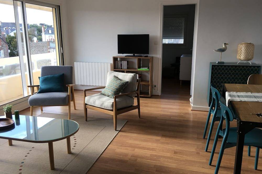 Ganze Wohnung, 3-room apartment at the foot of Casino beach in Saint-Quay-Portrieux, Côte de Goëlo