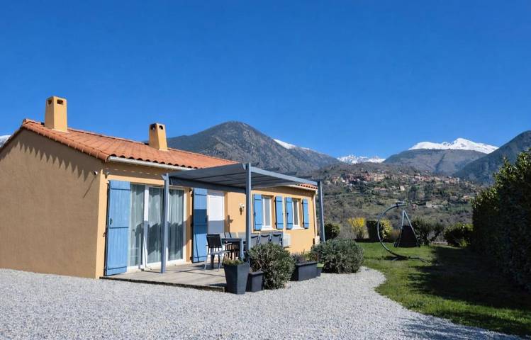 Villa pour 6 personnes, avec Terrasse ainsi que Jardin et Vue