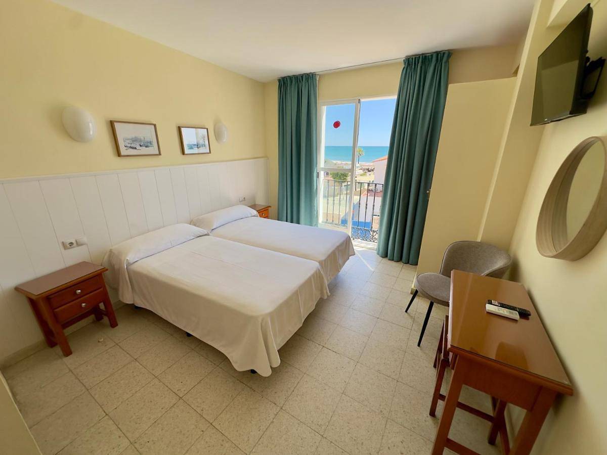 Hotel Cabello in La Carihuela, Torremolinos