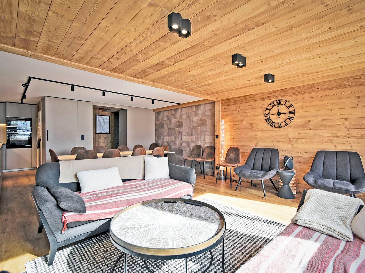 Appartamento vacanze a Rodano-Alpi a partire da 345€ a notte
