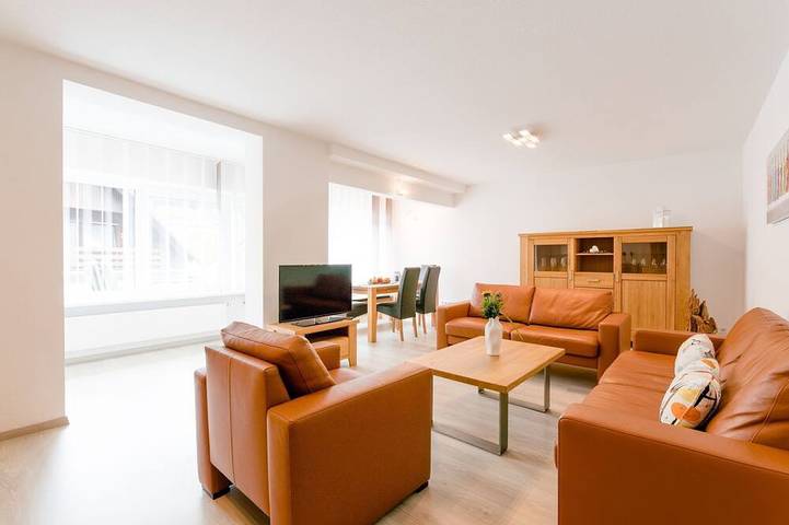 Ferienwohnung für 8 Personen, mit Balkon - 1