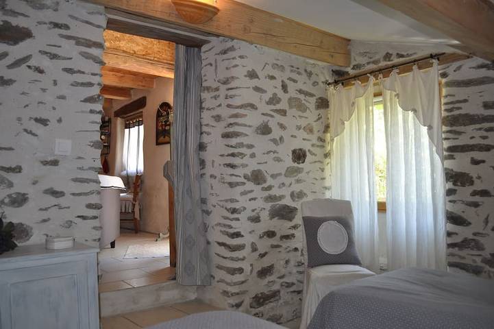Gîte pour 4 personnes, avec Balcon/Terrasse et Terrasse ainsi que Jardin et Piscine à Chamborigaud - 4