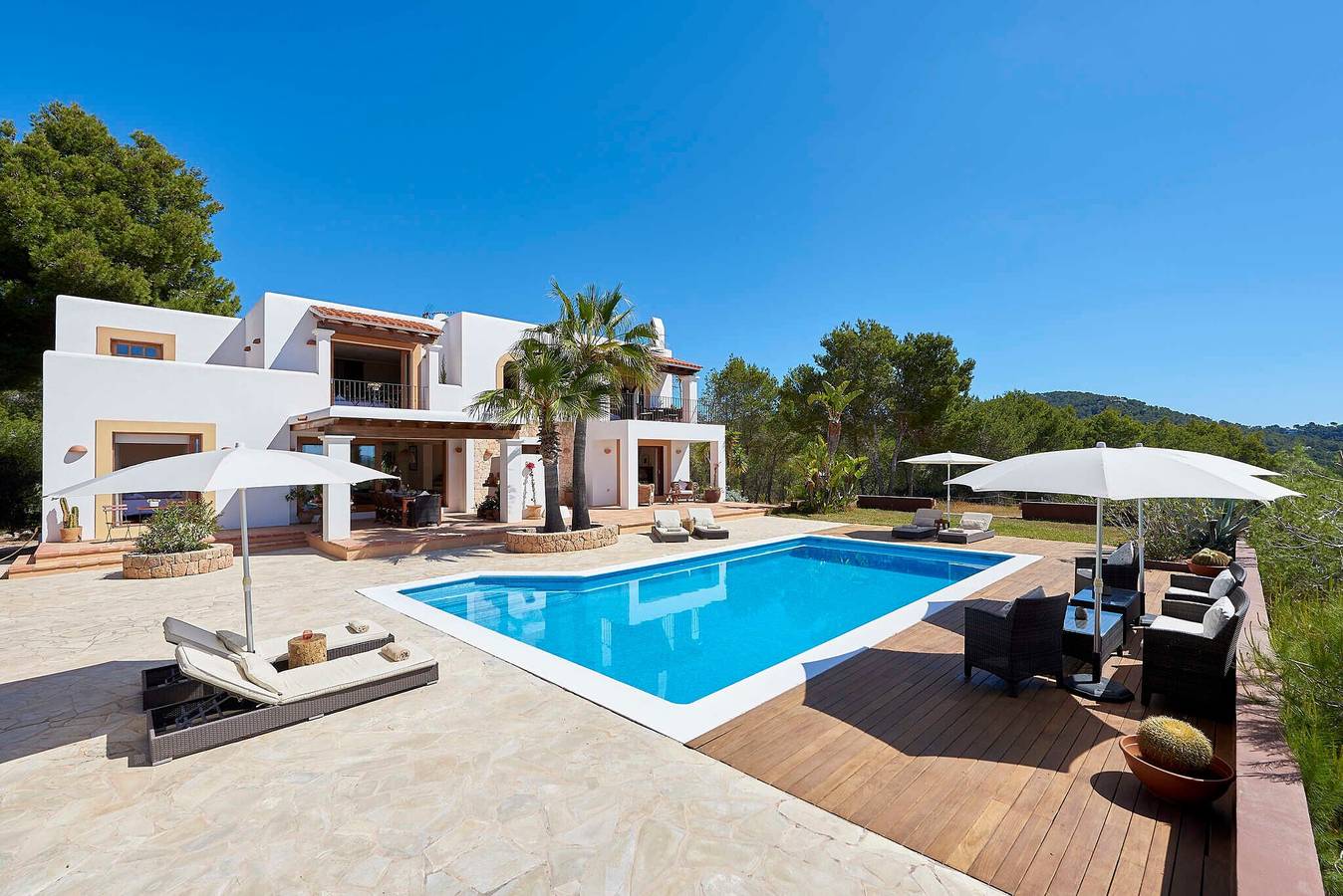 Villa 'Arcadia' con vistas al mar, Wi-Fi y aire acondicionado in Es Codolar, Sant Josep de sa Talaia