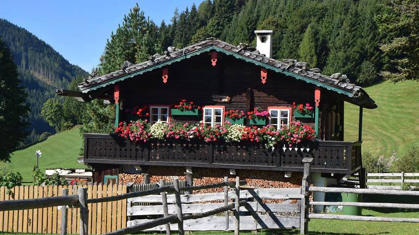 Ferienhaus für 4 Personen, mit Garten und Balkon in Ramsau am Dachstein