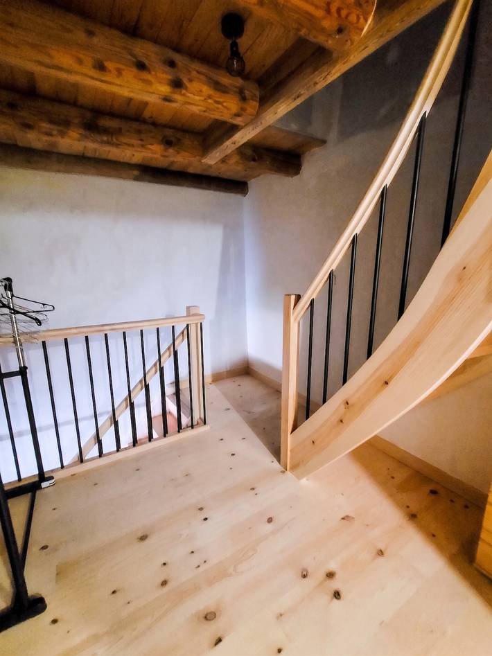 Charmantes Haus in Alleuze – 90 m² mit Terrasse in Alleuze, Region Saint-Flour