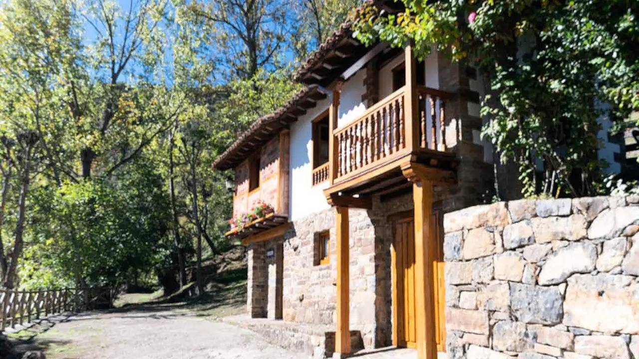 Apartamento vacacional entero, Ferienwohnung für 4 Personen (50 m²) in Ubriezo in Cabezón de Liébana, Cordillera Cantábrica