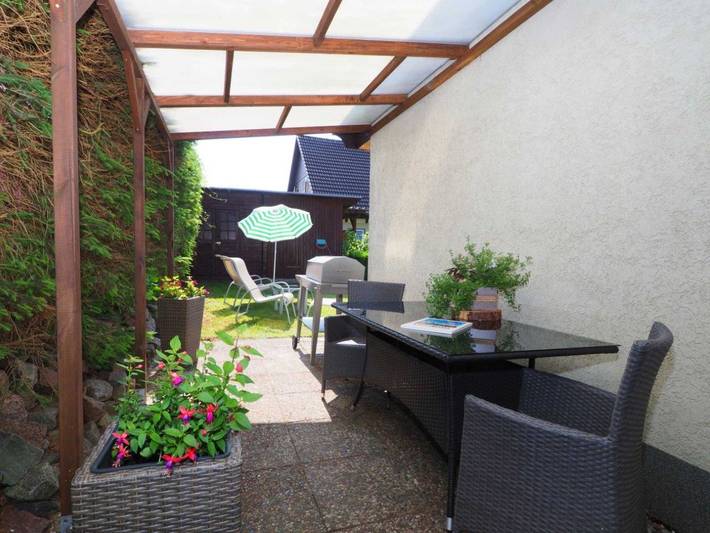 Ferienwohnung für 3 Personen, mit Terrasse und Garten in Korswandt - 2