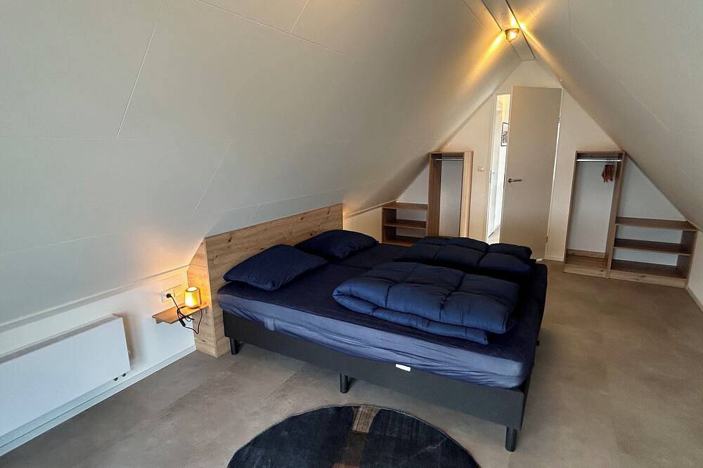 Unique, totally new Beach villa for 8 p. directly at the Ijsselmeer, Enkhuizen in Enkhuizen, Ijsselmeer