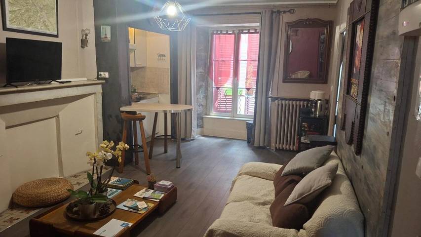 Chambre d’hôte pour 2 personnes, avec vue dans Prat de Bouc Haute Planèze - 2