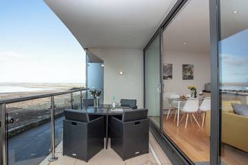 Apartment for 4 People in Westward Ho, Devon, Photo 2