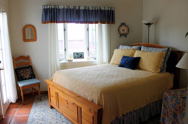 Bungalow for 2 people, with balcony in California