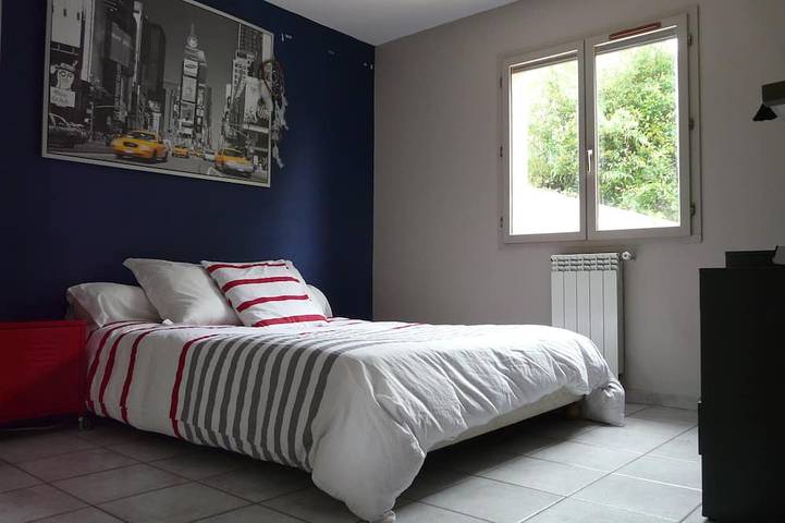 Location de vacances pour 6 personnes, avec jardin et terrasse à Collobrières - 2